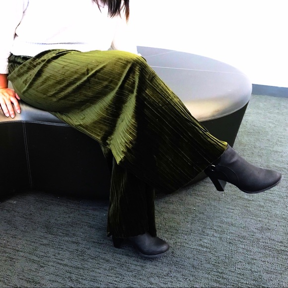 Olive Velvet Palazzo Pants - Picture 4 of 4